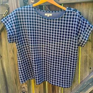 Madewell Gingham Knit
Seersucker Button-Shoulder Top
ND823